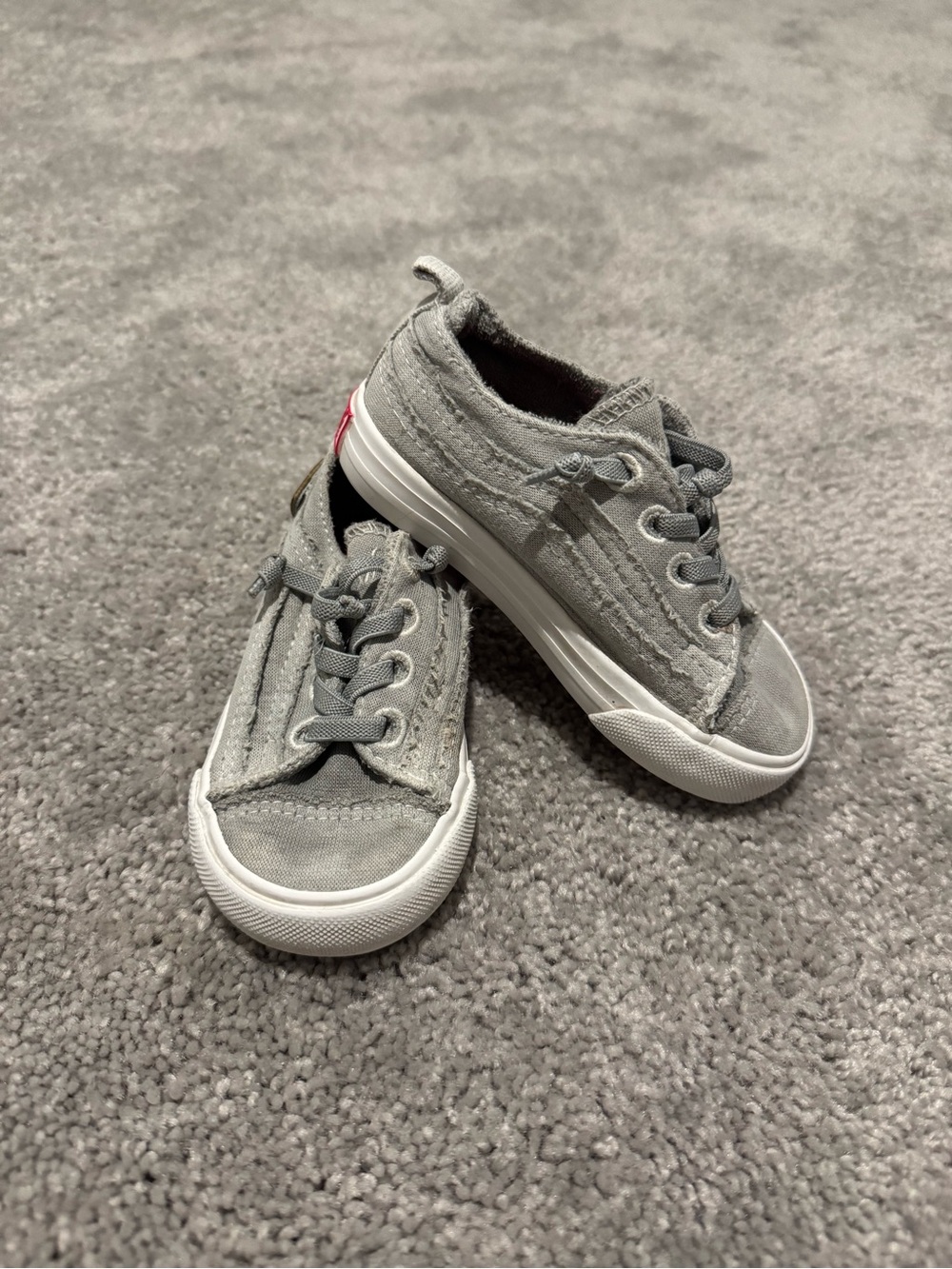 Girls Blowfish Slip on Shoes size 8